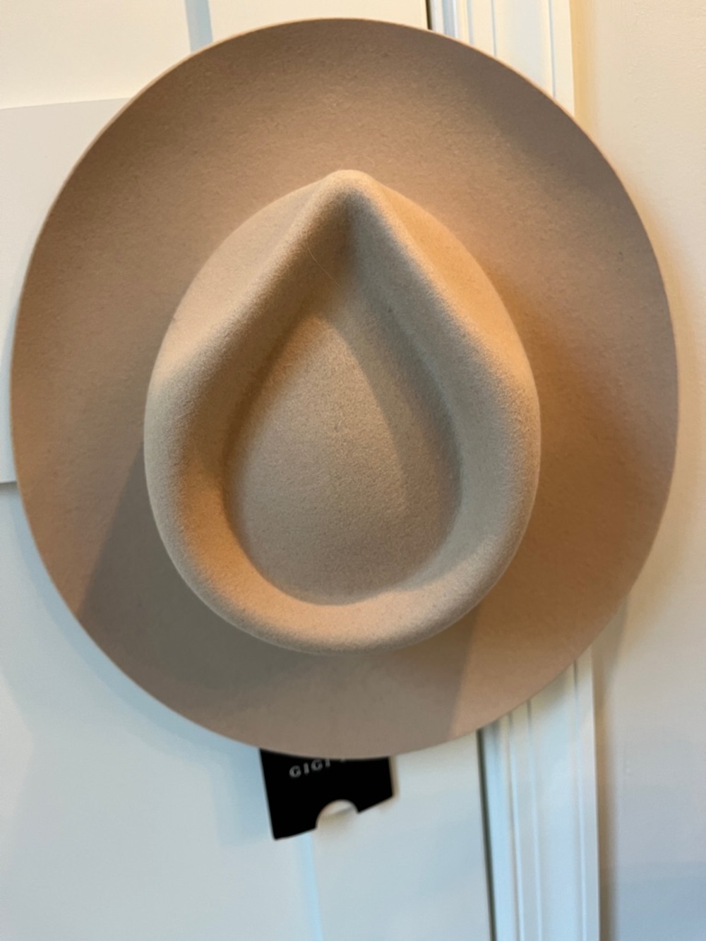 NWT GIGI PIP Zelphyr Hat